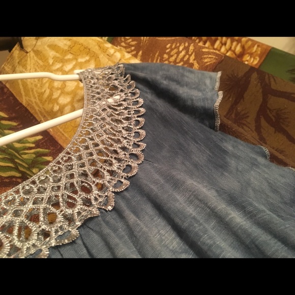 Cute short sleeve blue faded - Picture 3 of 5